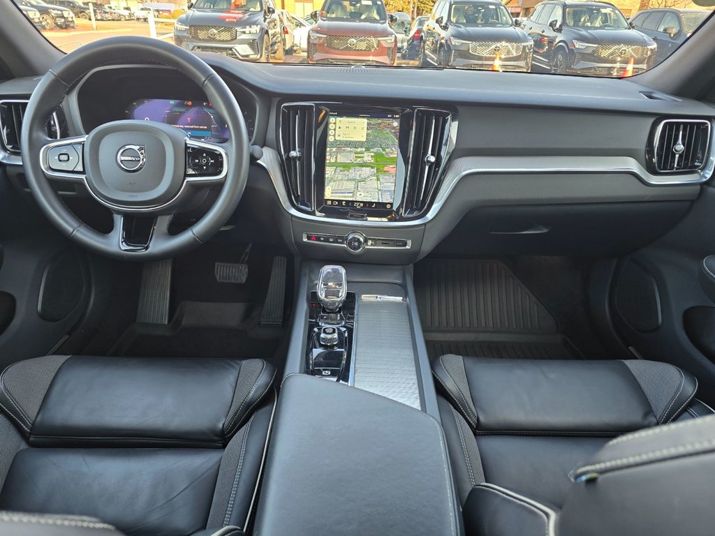 2024 Volvo S60 PLUS BLACK EDITION-4
