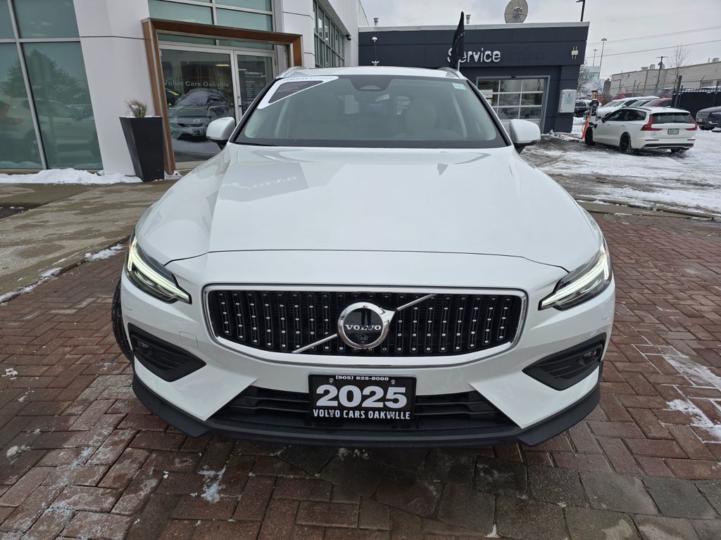 2025 Volvo V60 CROSS COUNTRY PLUS-3