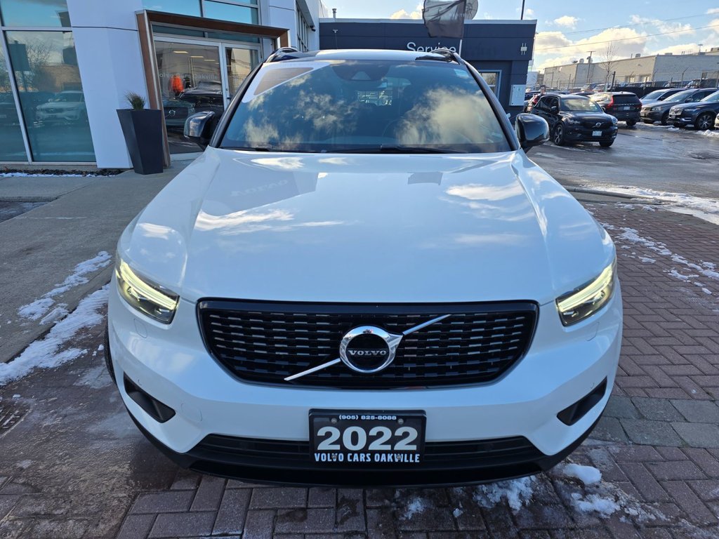 2022 Volvo XC40 R-DESIGN-3