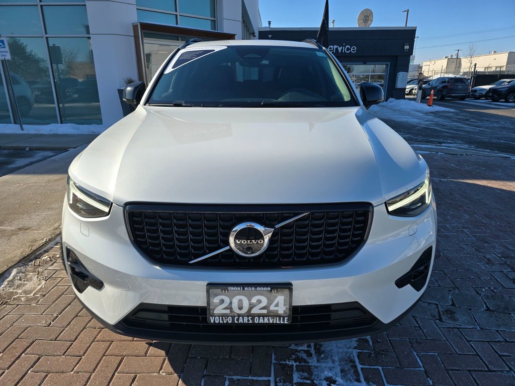 2024 Volvo XC40 ULTIMATE DARK THEME-3