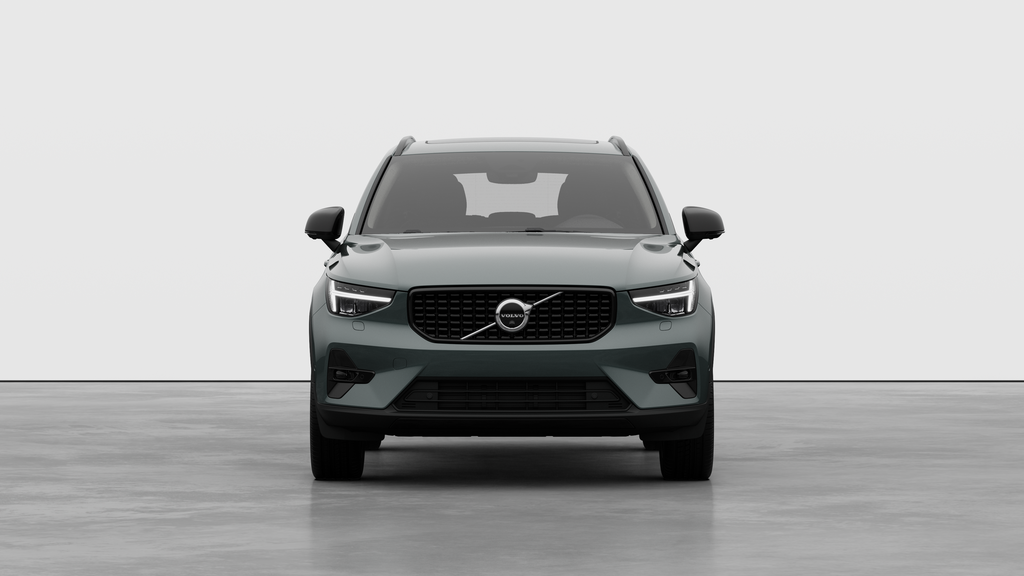 2026 Volvo XC40 Plus (Dark Theme)-4