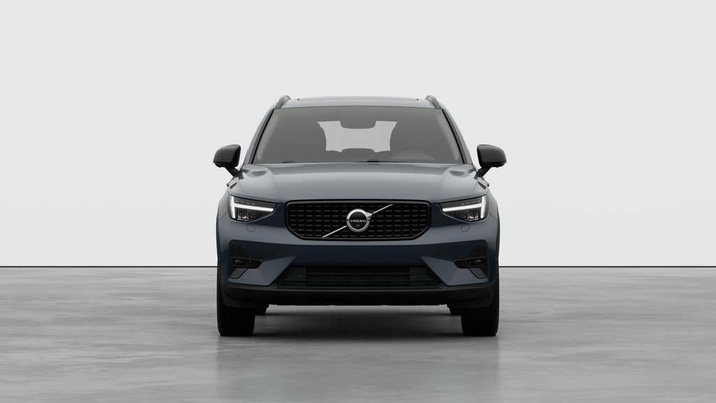 2026 Volvo XC40 Plus (Dark Theme)-4