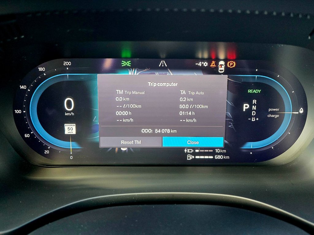 2023 Volvo XC60 RECHARGE ULTIMATE DARK THEME-1