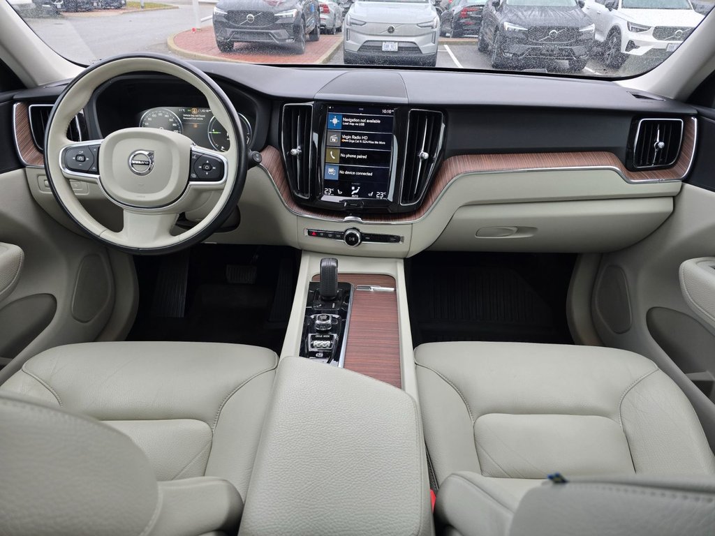 2021 Volvo XC60 INSCRIPTION EXPRESSION-4