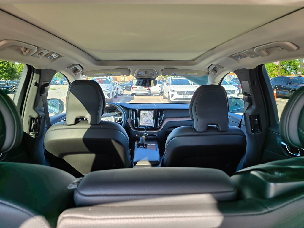2024 Volvo XC60 PLUS DARK THEME-6