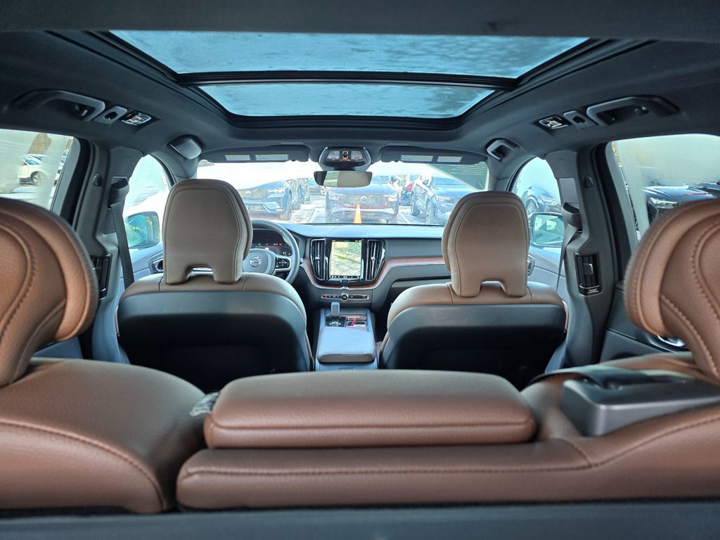 2024 Volvo XC60 PLUS DARK THEME-6