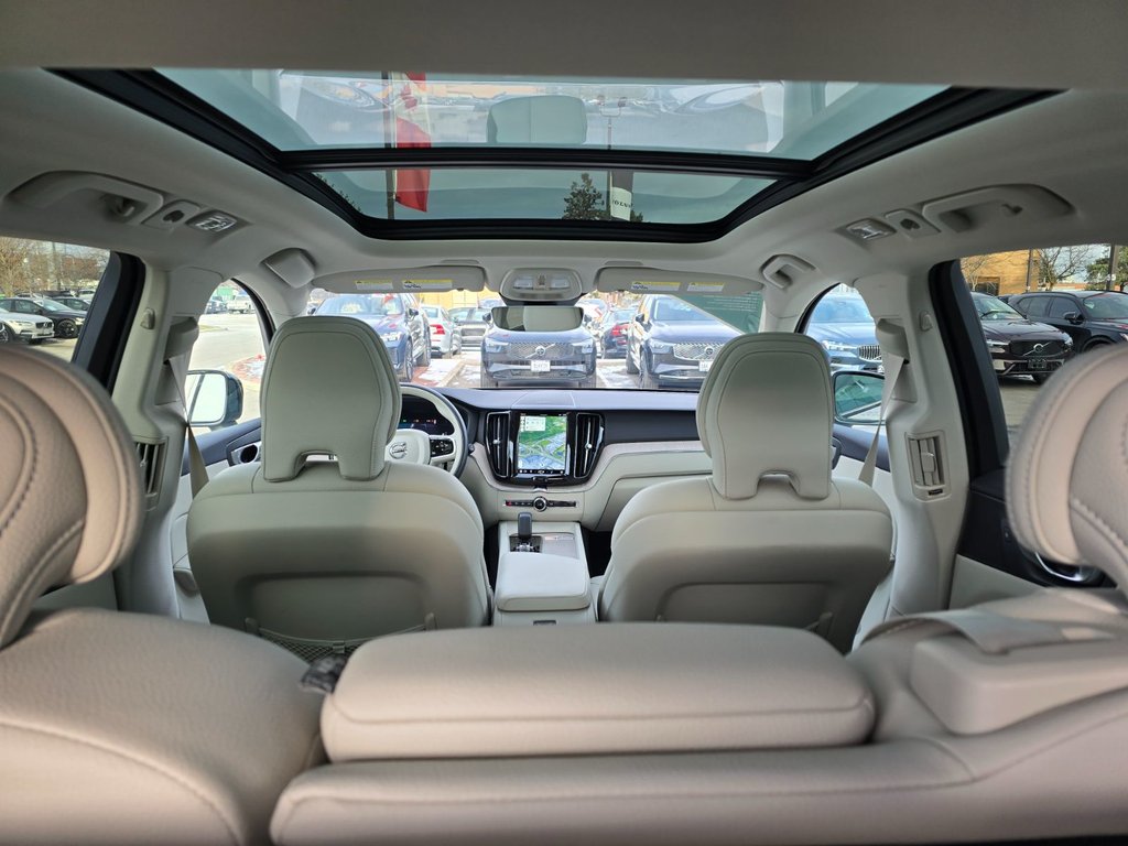 2024 Volvo XC60 PLUS DARK THEME-6