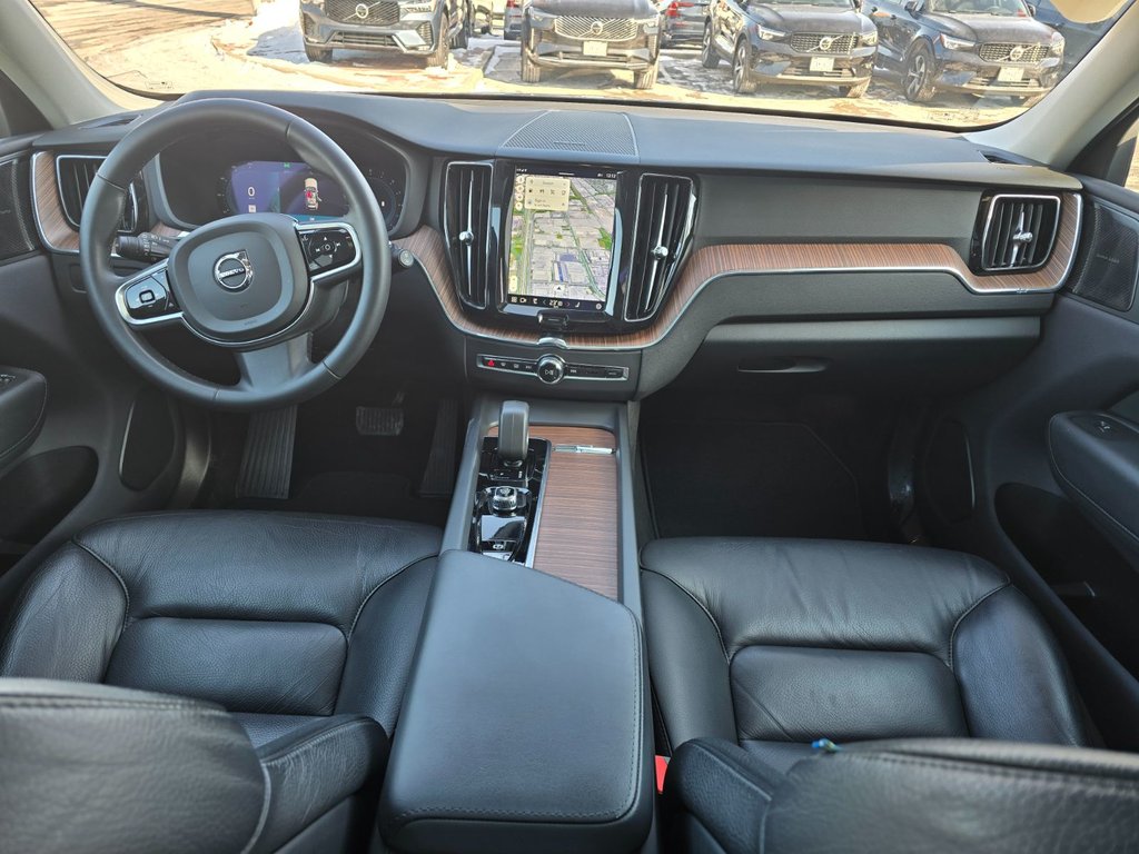 2024 Volvo XC60 PLUS DARK THEME-4