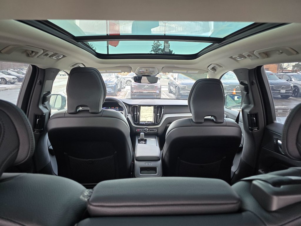 2025 Volvo XC60 PLUS DARK THEME-6