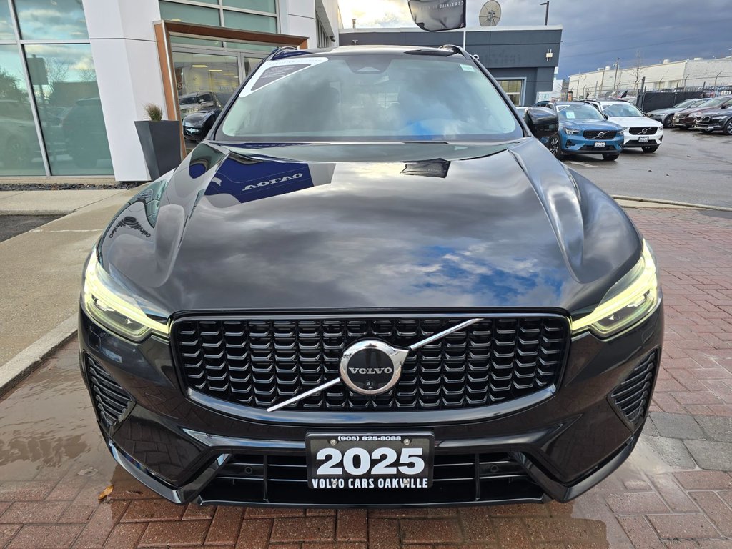2025 Volvo XC60 PLUS DARK THEME-3