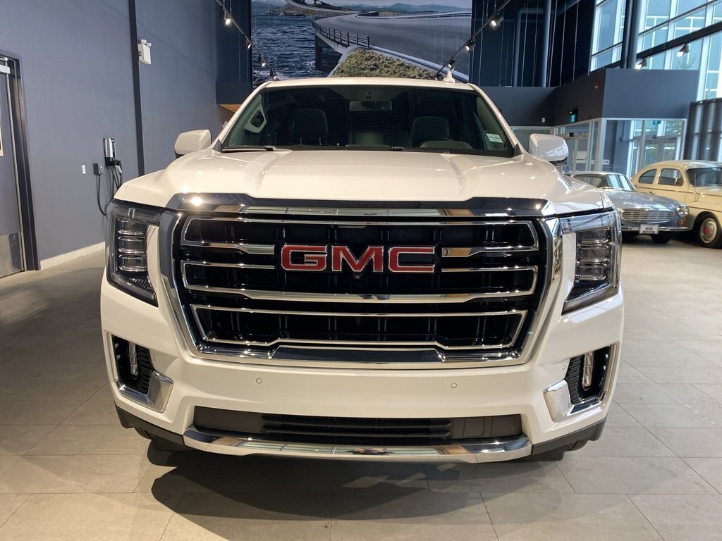 2022 GMC Yukon XL 4x4 SLT-7