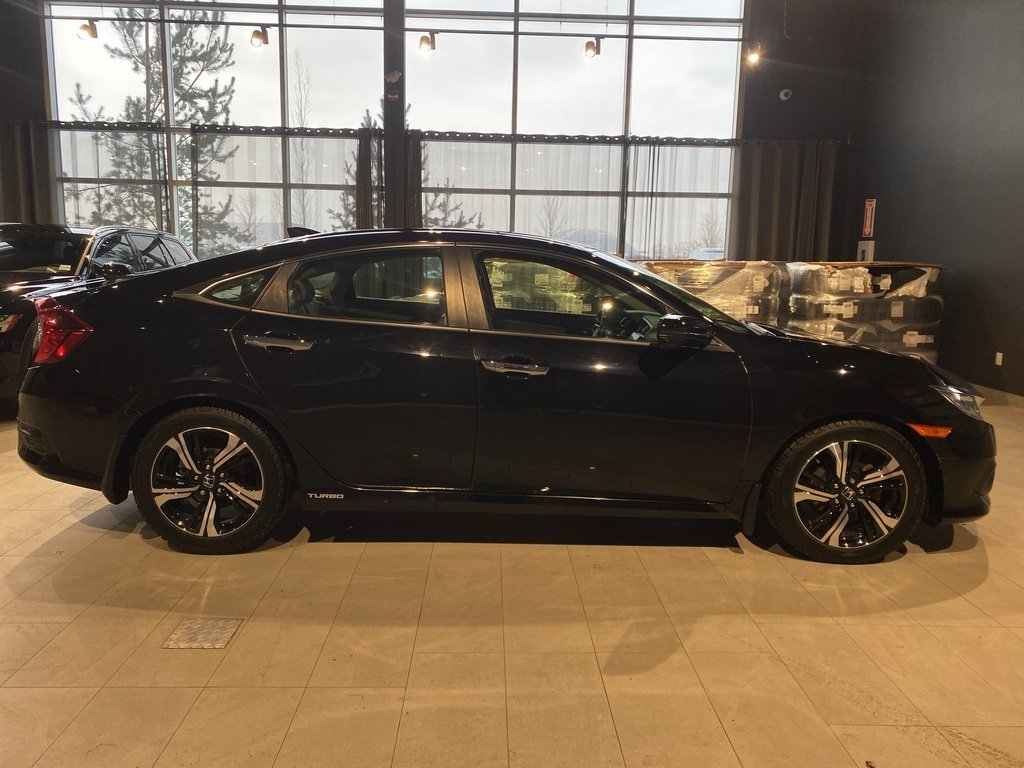 2018 Honda Civic Sedan Touring CVT-5