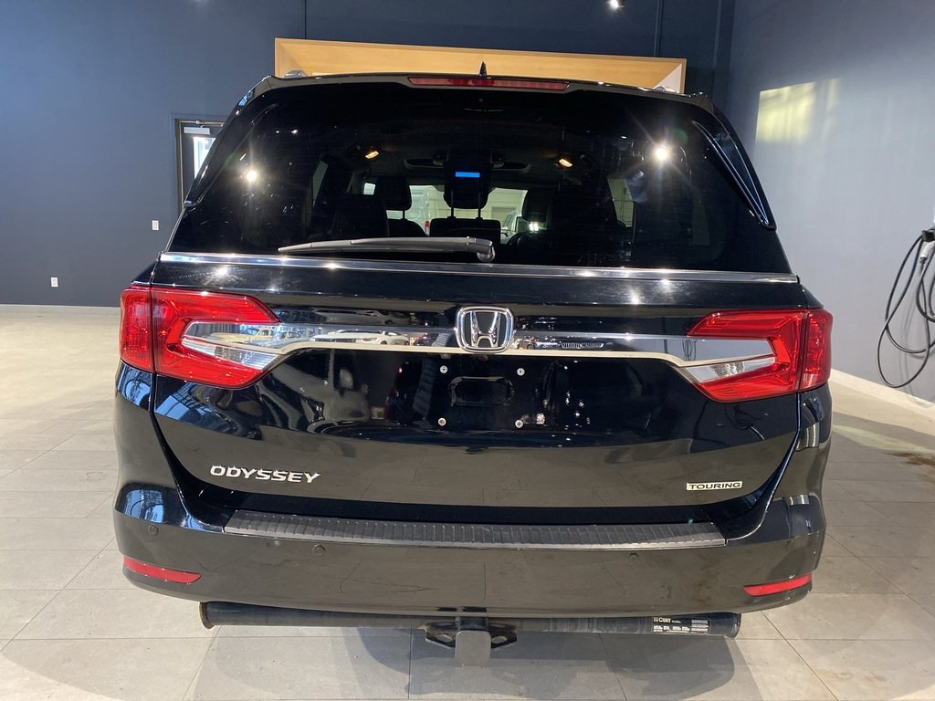2019 Honda Odyssey Touring-3