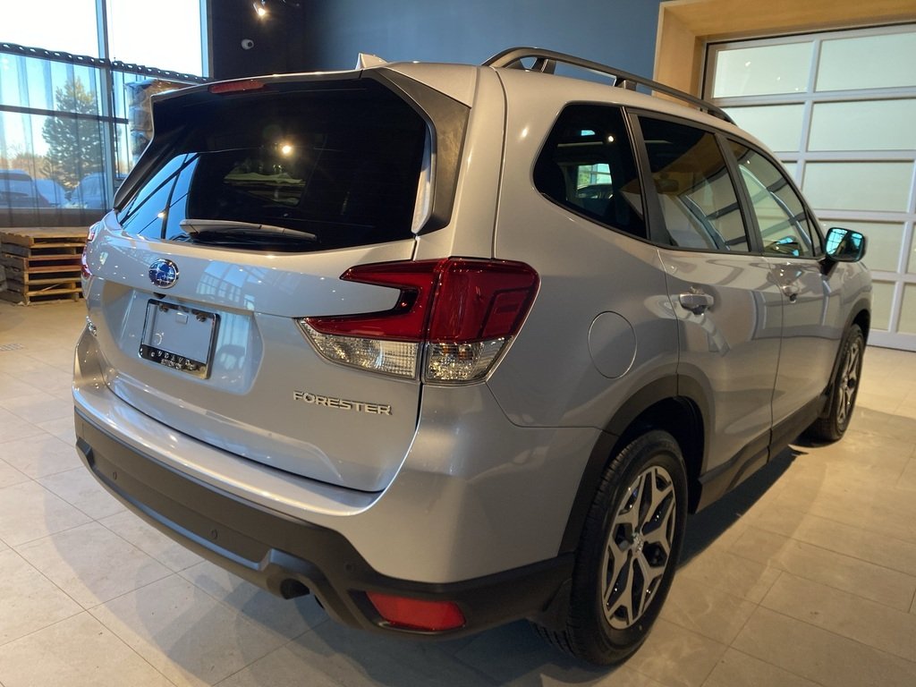 2023 Subaru Forester Touring 2.5L CVT-4