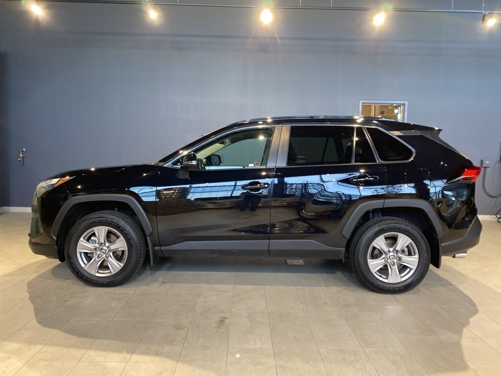 2022 Toyota RAV4 XLE AWD-1