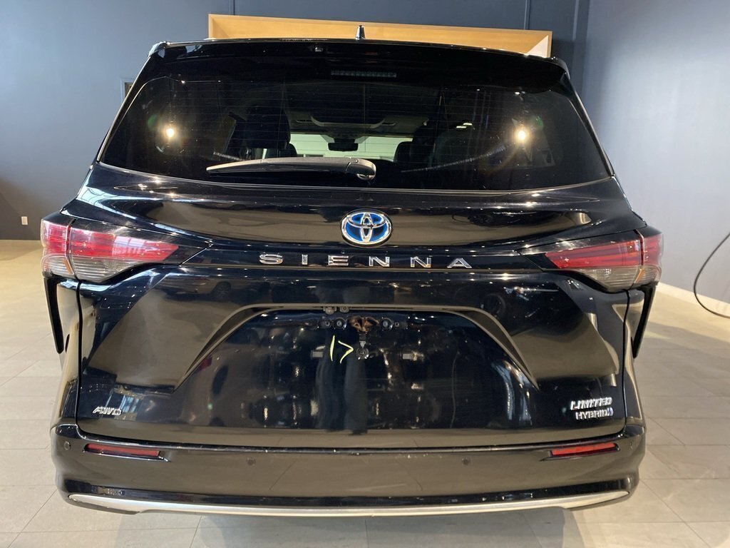 2022 Toyota Sienna Hybrid Sienna Limited AWD 7-Pass-3