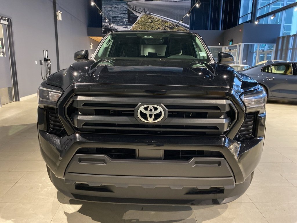 2025 Toyota Tacoma 4X4 Tacoma Double Cab AT-7