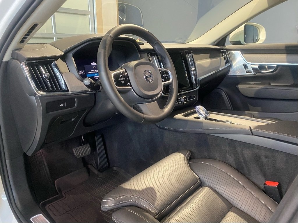 2025 Volvo V90 Cross Country B6 AWD Ultra-7