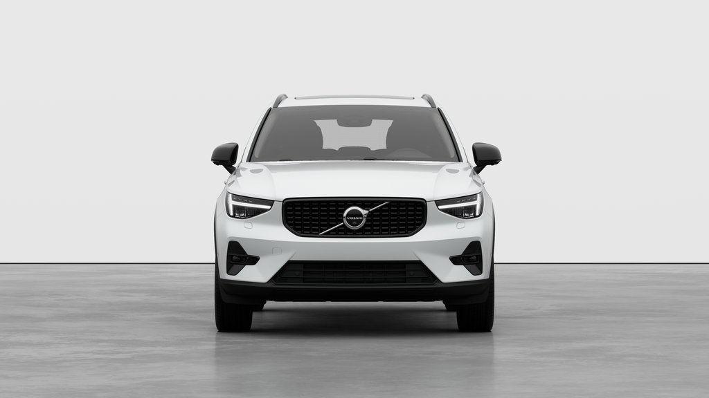 2026 Volvo XC40 Plus Dark Theme-4
