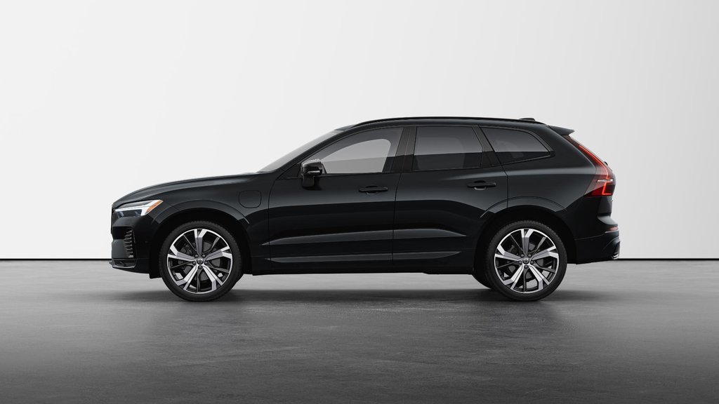 2025 Volvo XC60 Plug-In Hybrid Ultra Dark Theme-5
