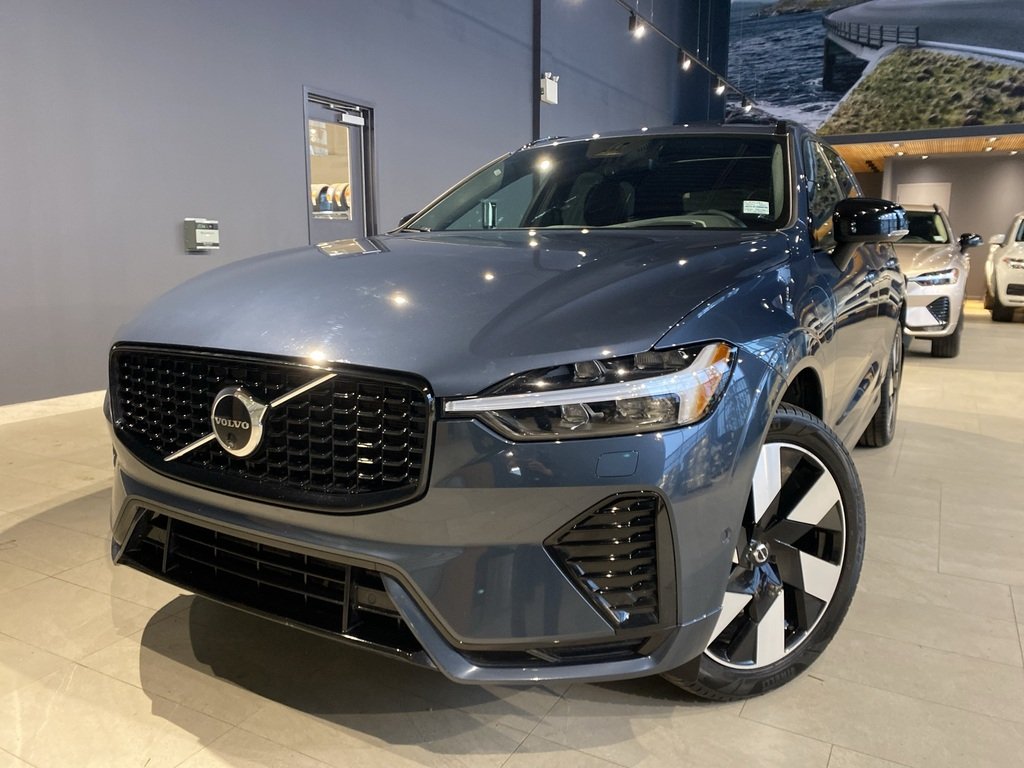 2024 Volvo XC60 Recharge T8 eAWD PHEV Ultimate Dark Theme-0