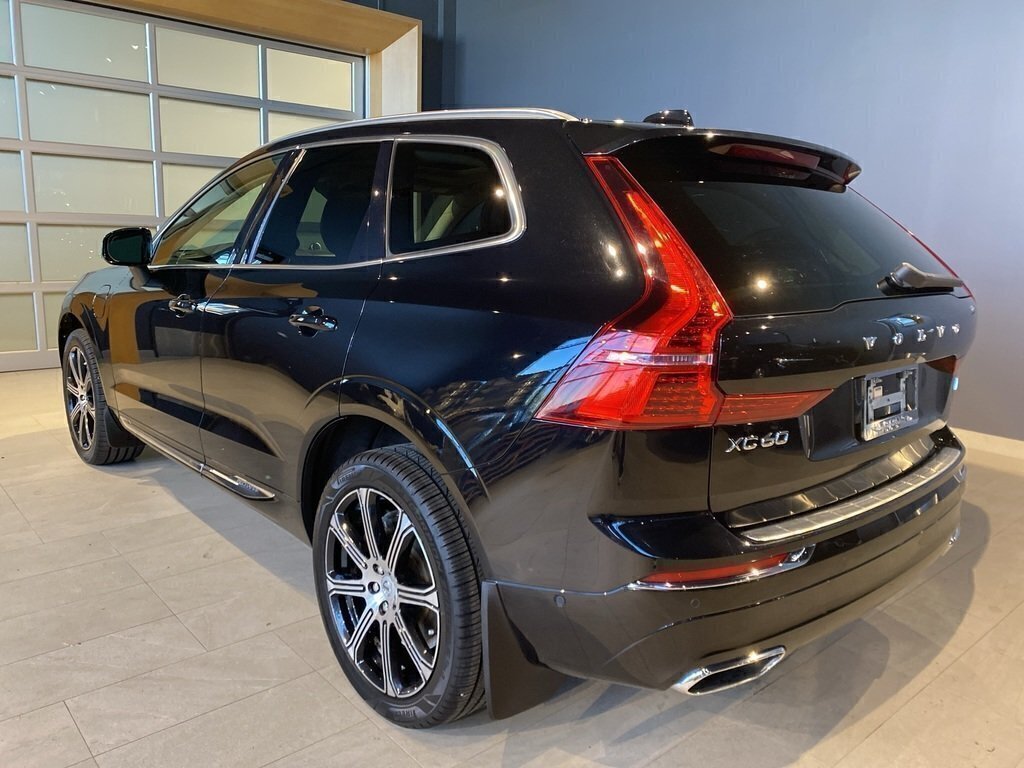 2021 Volvo XC60 T8 eAWD Inscription-2