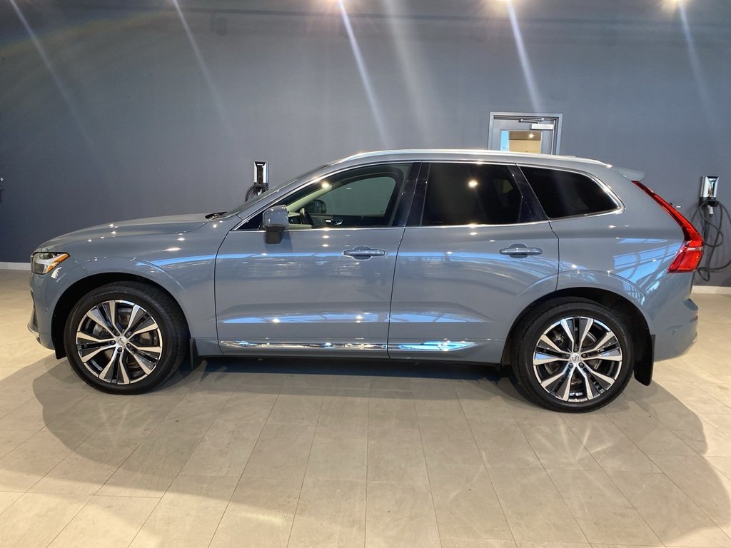 2022 Volvo XC60 B6 AWD Inscription-1