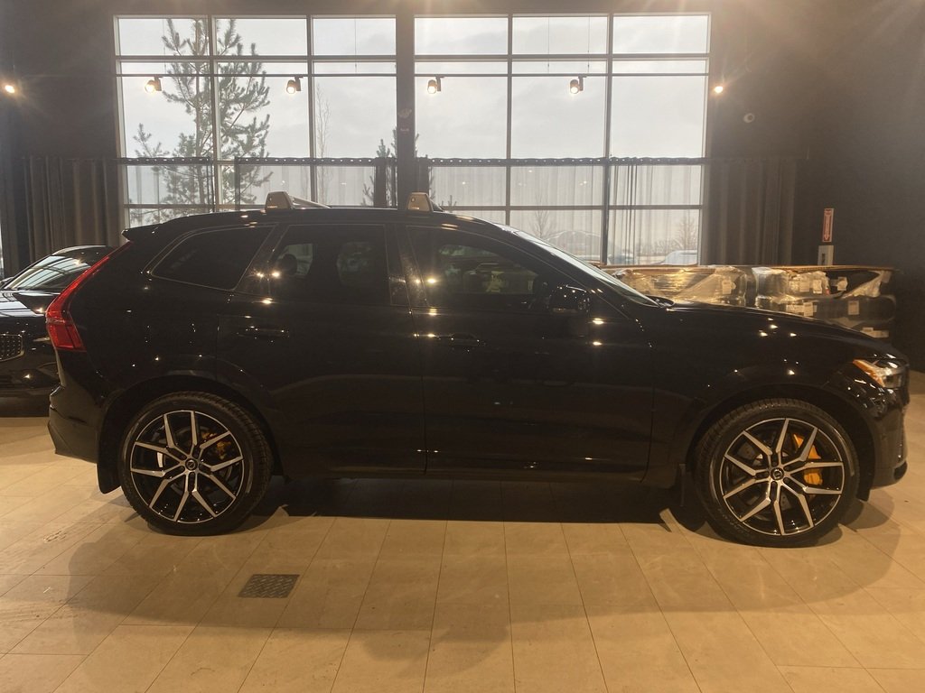 2022 Volvo XC60 T8 eAWD Polestar Engineered Extended Range-5