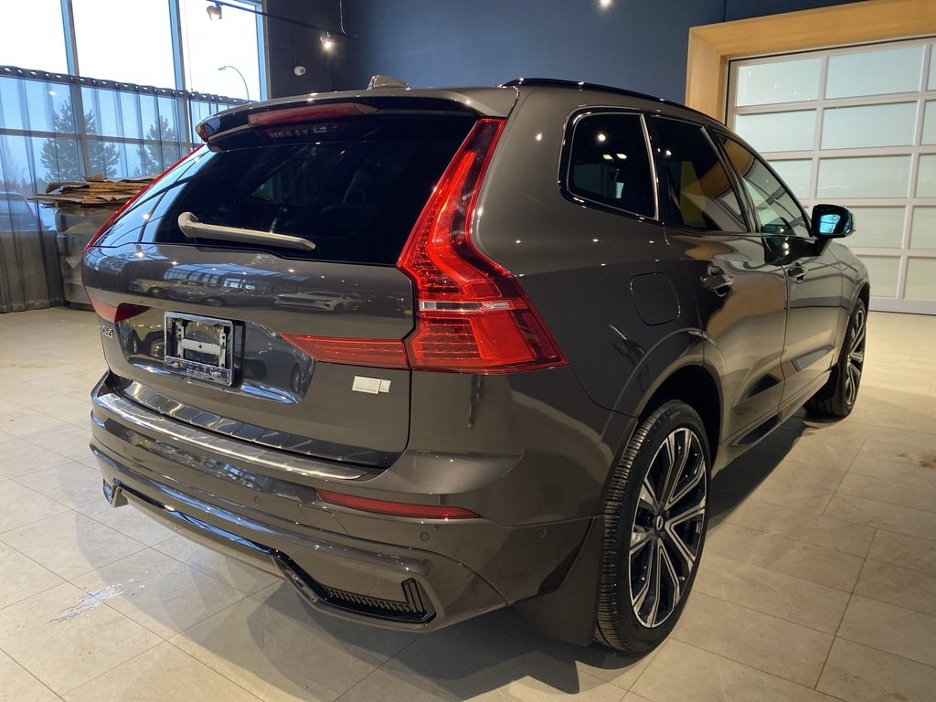 2022 Volvo XC60 Recharge R-Design-4