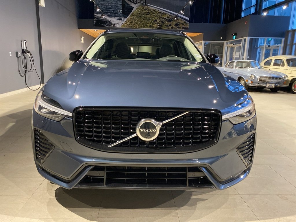 2023 Volvo XC60 B6 AWD Ultimate - Dark-7