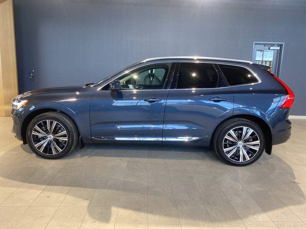 2023 Volvo XC60 B6 AWD Ultimate - Bright-1