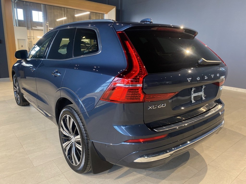 2023 Volvo XC60 B6 AWD Ultimate - Bright-2