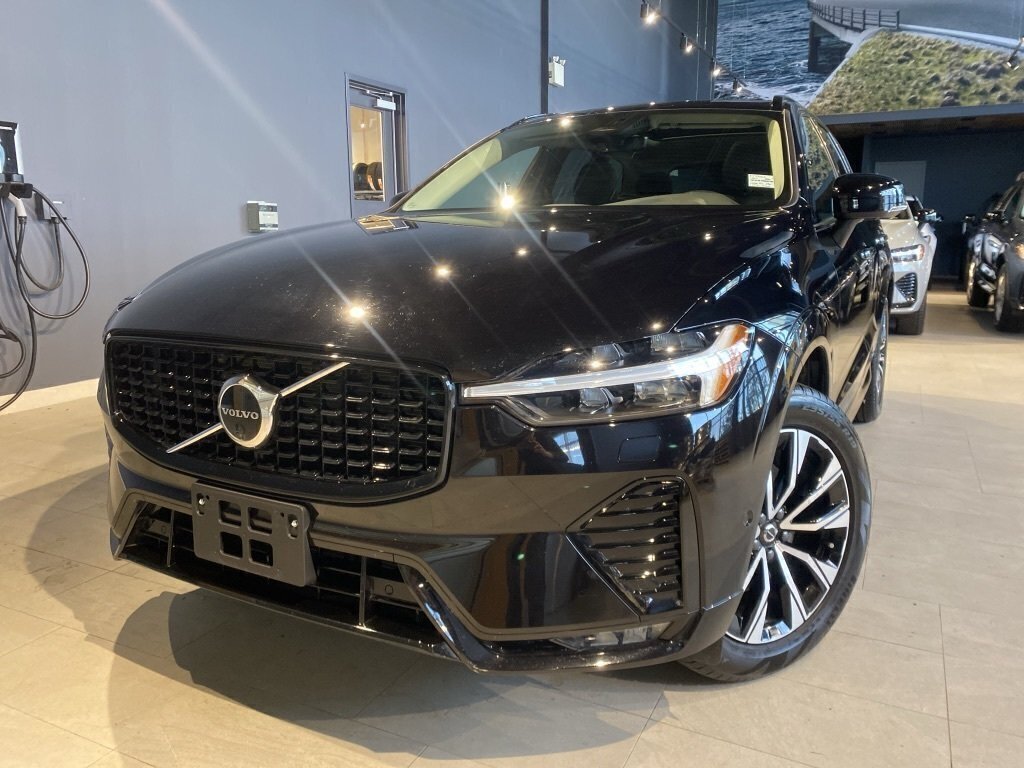 2025 Volvo XC60 B5 AWD Plus Dark Theme-0