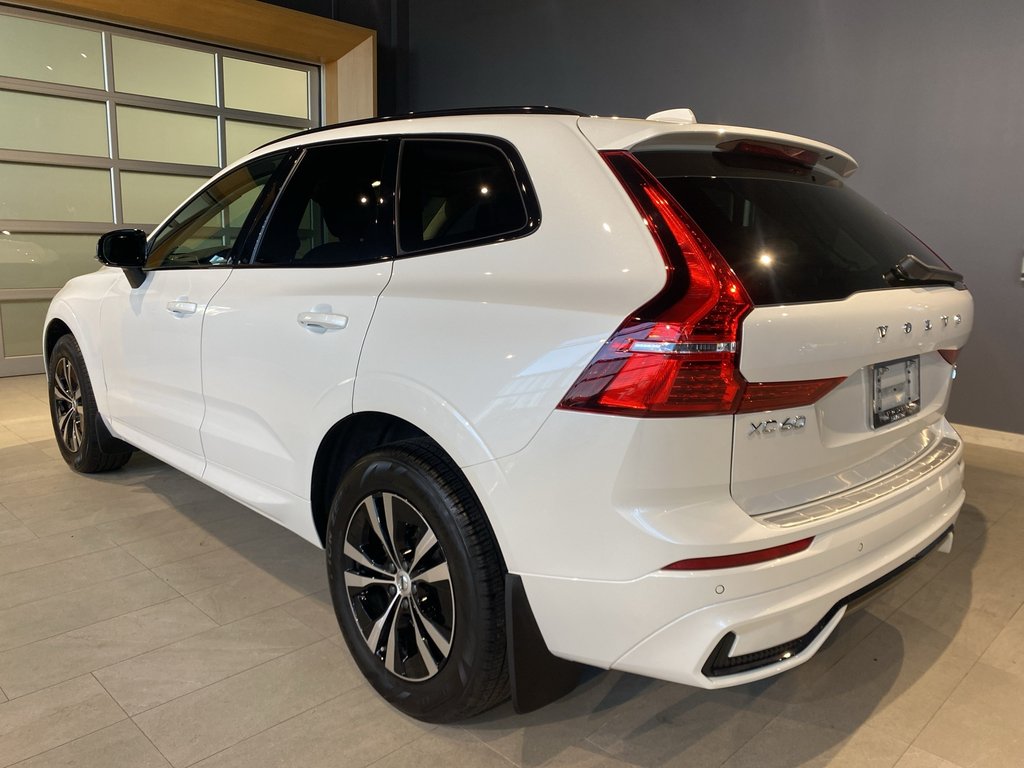 2025 Volvo XC60 Core Dark Theme-2