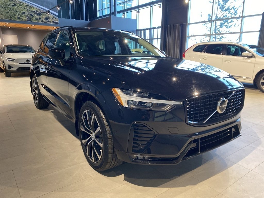 2025 Volvo XC60 B5 AWD Plus Dark Theme-6