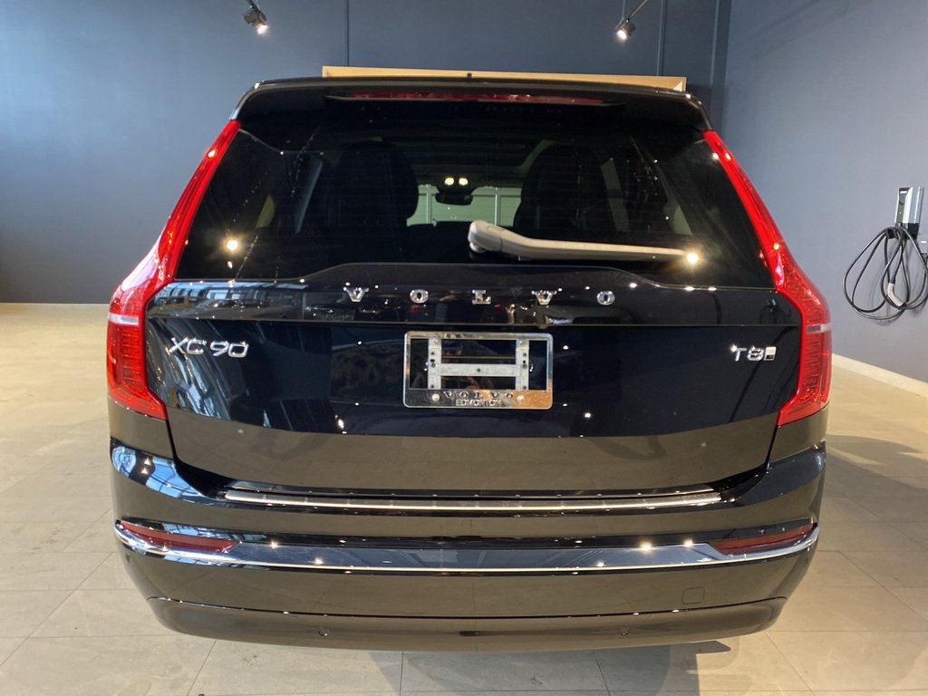 2025 Volvo XC90 Plug-In Hybrid T8 AWD Ultra Bright Theme 7-Seater-3