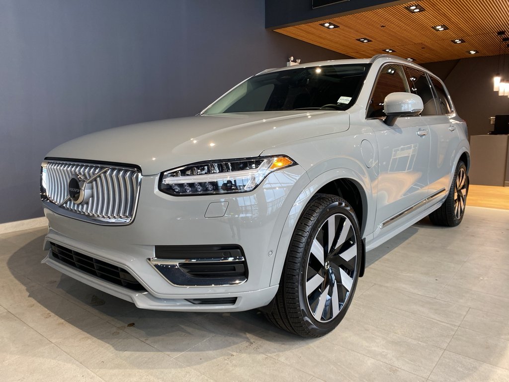 2025 Volvo XC90 Plug-In Hybrid Ultra Bright Theme-0
