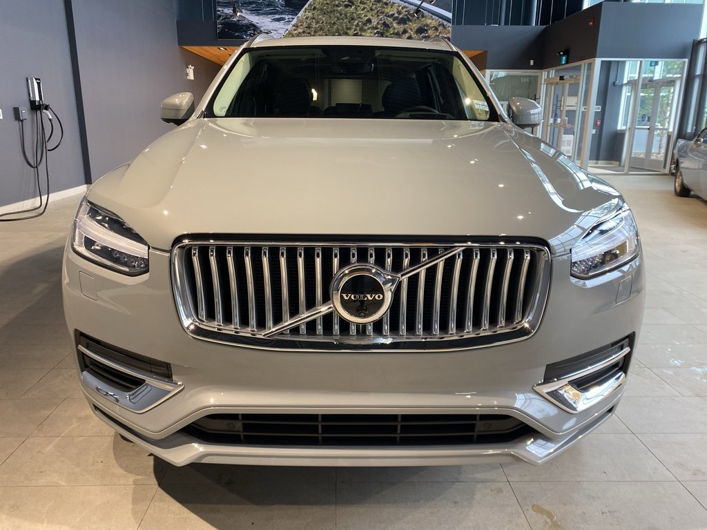 2025 Volvo XC90 Plug-In Hybrid Ultra Bright Theme-7