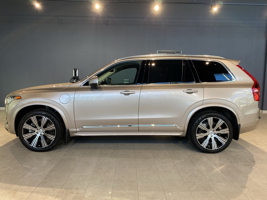 2025 Volvo XC90 Plug-In Hybrid Ultra Bright Theme-1