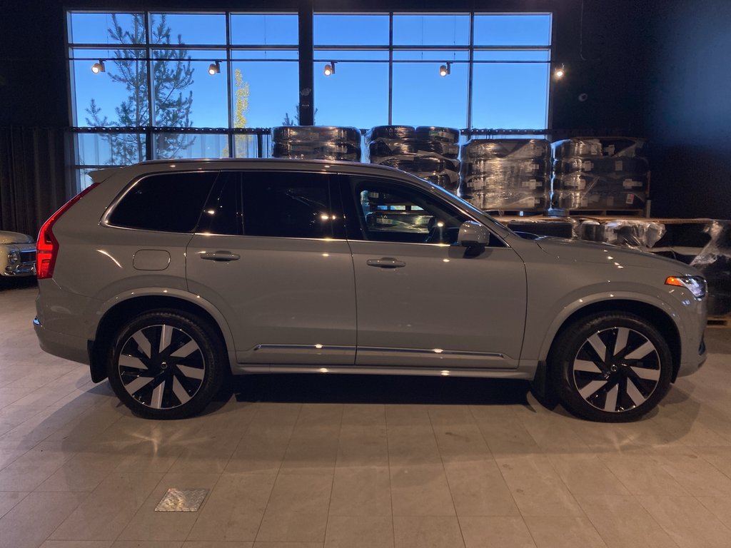 2025 Volvo XC90 Plug-In Hybrid Ultra Bright Theme-5