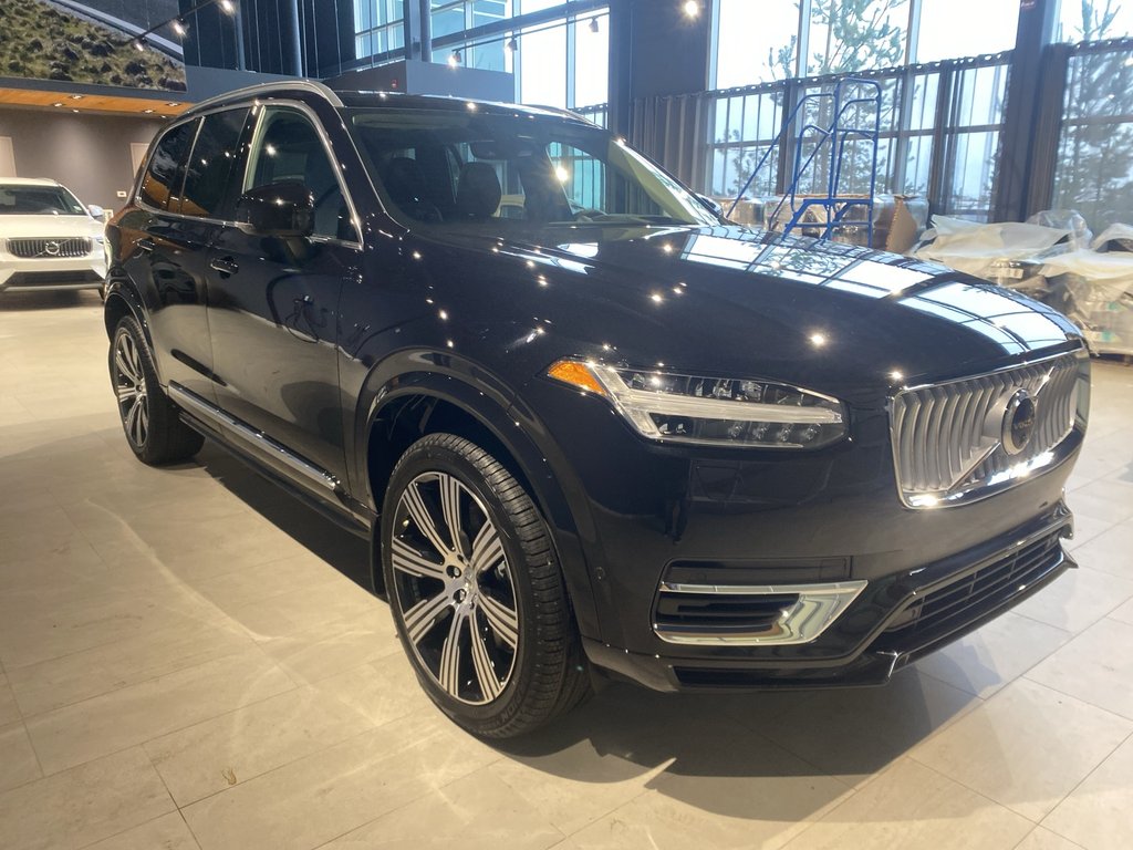 2025 Volvo XC90 Plug-In Hybrid Ultra Bright Theme-6