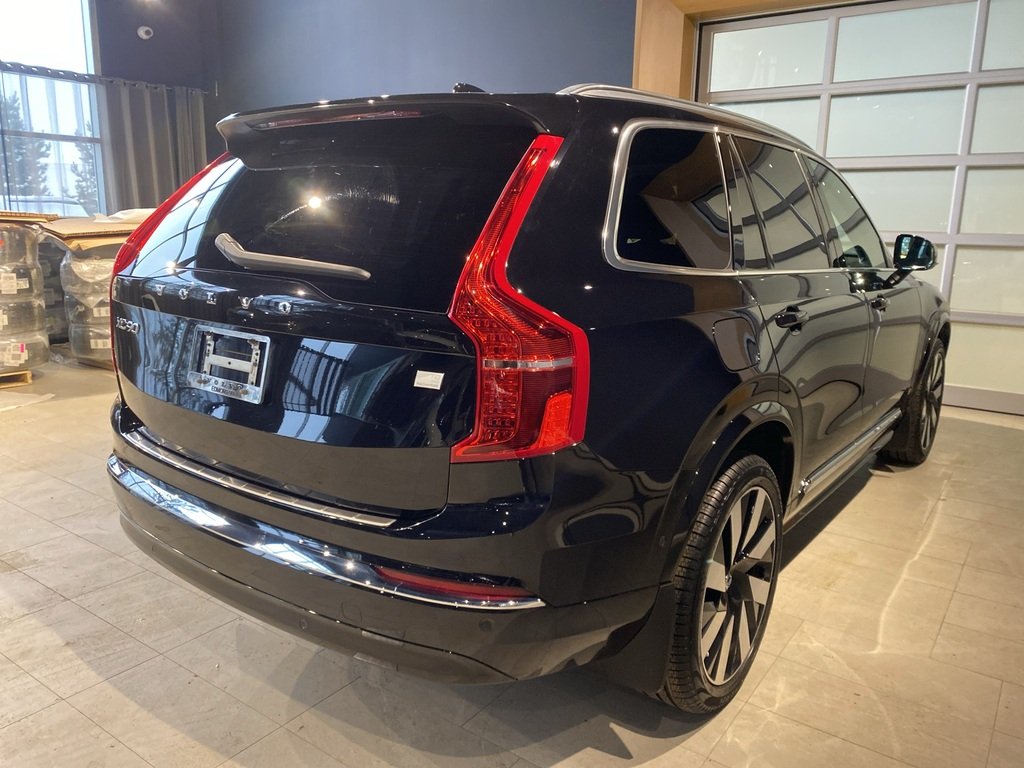 2024 Volvo XC90 Recharge T8 eAWD PHEV Ultimate Bright Theme 7-Seater-4