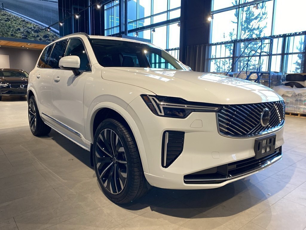 2025 Volvo XC90 2025.5 B6 AWD Core Bright Theme 7-Seater-6