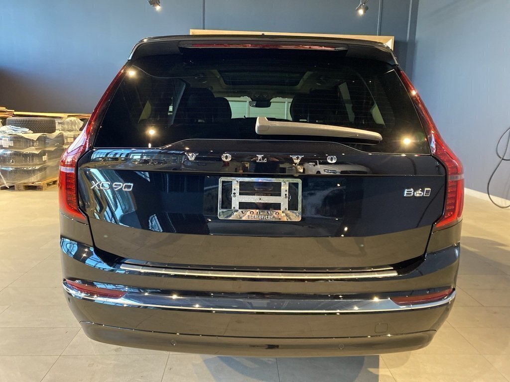 2025 Volvo XC90 2025.5 B6 AWD Plus Bright Theme 7-Seater-3