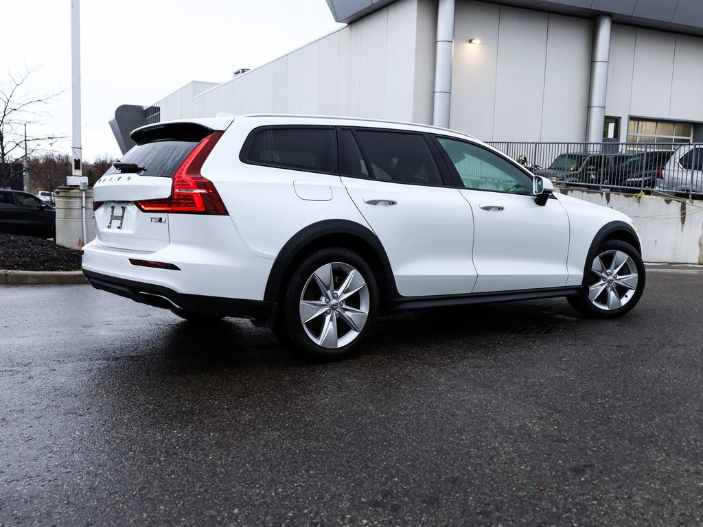 2020 Volvo V60 Cross Country T5 in Ajax, Ontario at Volvo Cars Lakeridge - 17 - w1024h768px