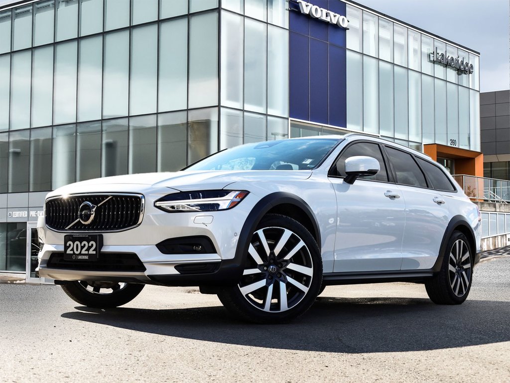 2022 Volvo V90 Cross Country B6 in Ajax, Ontario at Volvo Cars Lakeridge - 1 - w1024h768px