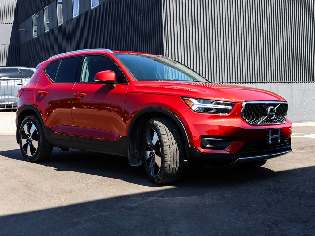 2021 Volvo XC40 Momentum in Ajax, Ontario at Volvo Cars Lakeridge - 9 - w1024h768px