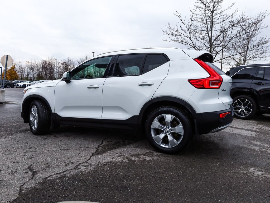 2021 Volvo XC40 Momentum in Ajax, Ontario at Volvo Cars Lakeridge - 18 - w1024h768px