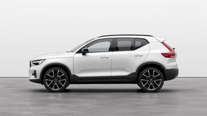 2024 Volvo XC40 B5 AWD Ultimate Dark Theme in Ajax, Ontario at Volvo Cars Lakeridge - 7 - w1024h768px