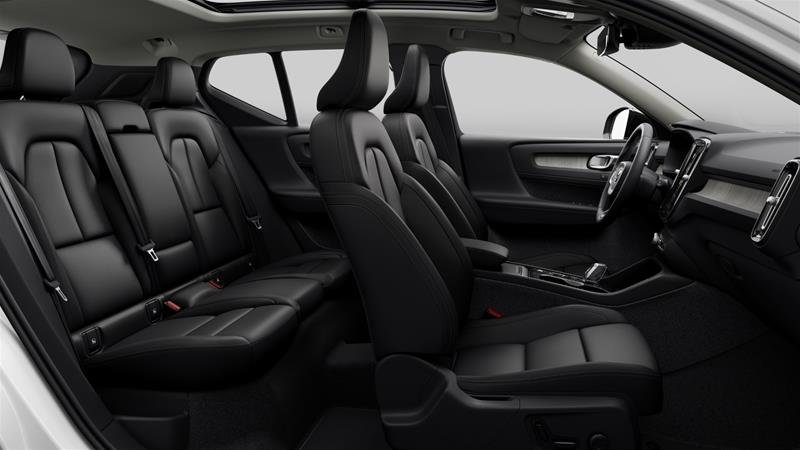 2024 Volvo XC40 B5 AWD Ultimate Dark Theme in Ajax, Ontario at Volvo Cars Lakeridge - 13 - w1024h768px